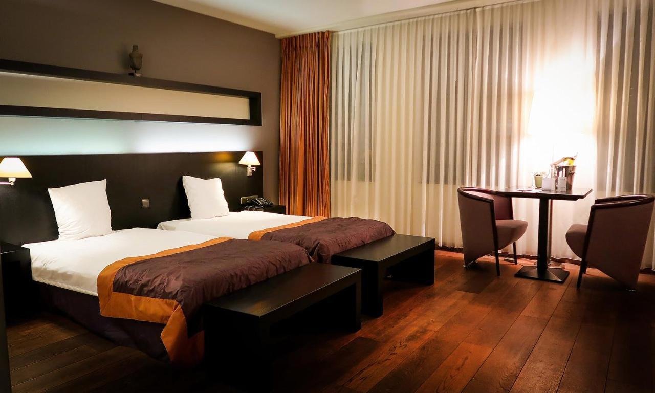 Hotel Van Eyck Maaseik Εξωτερικό φωτογραφία