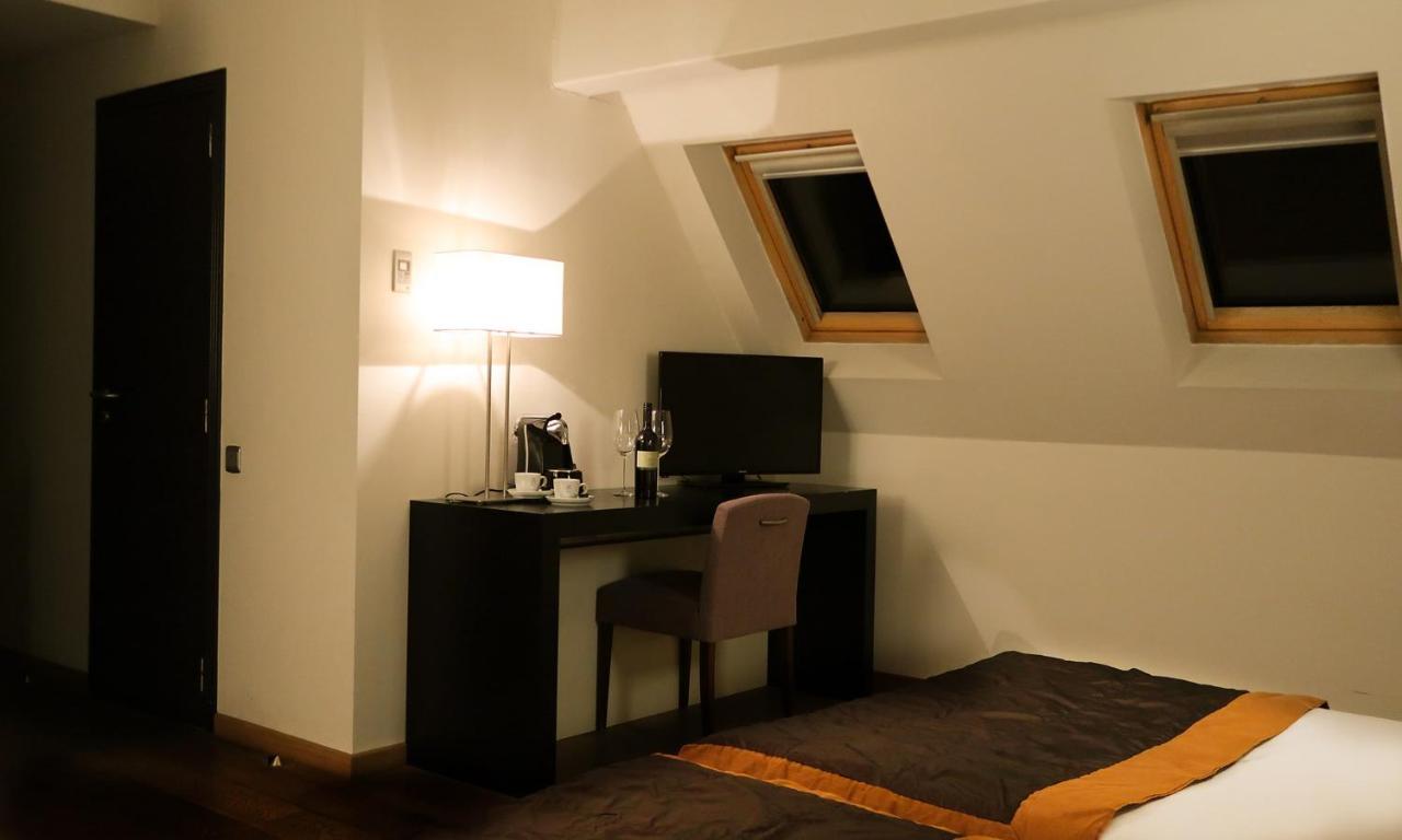 Hotel Van Eyck Maaseik Εξωτερικό φωτογραφία