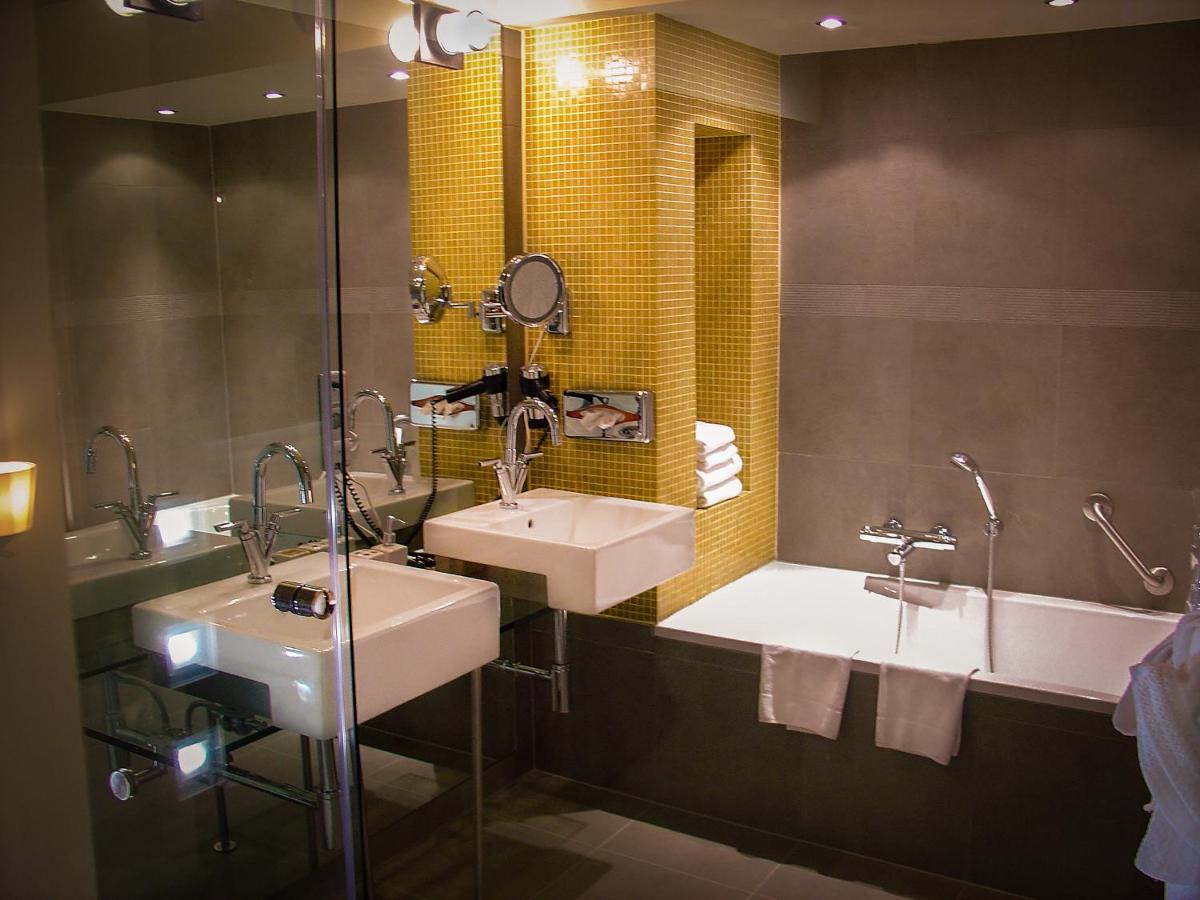 Hotel Van Eyck Maaseik Εξωτερικό φωτογραφία