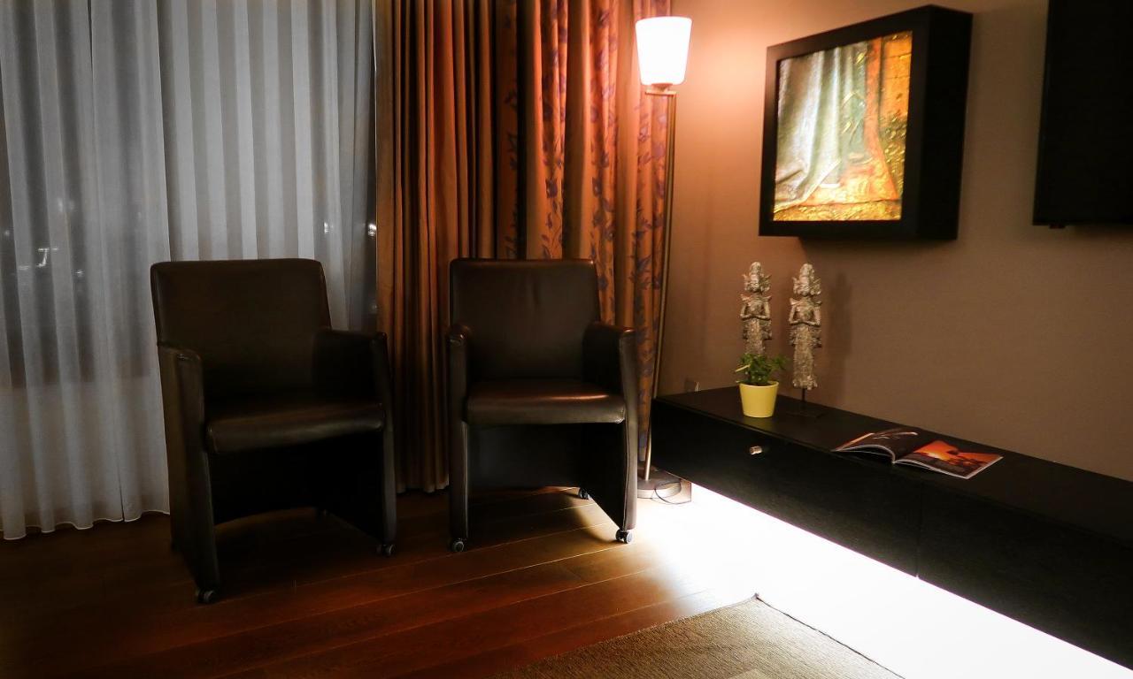 Hotel Van Eyck Maaseik Εξωτερικό φωτογραφία