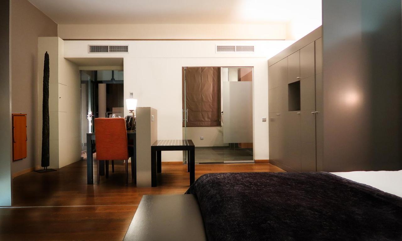 Hotel Van Eyck Maaseik Εξωτερικό φωτογραφία