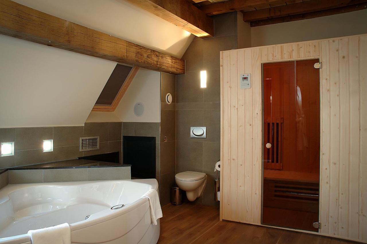 Hotel Van Eyck Maaseik Εξωτερικό φωτογραφία
