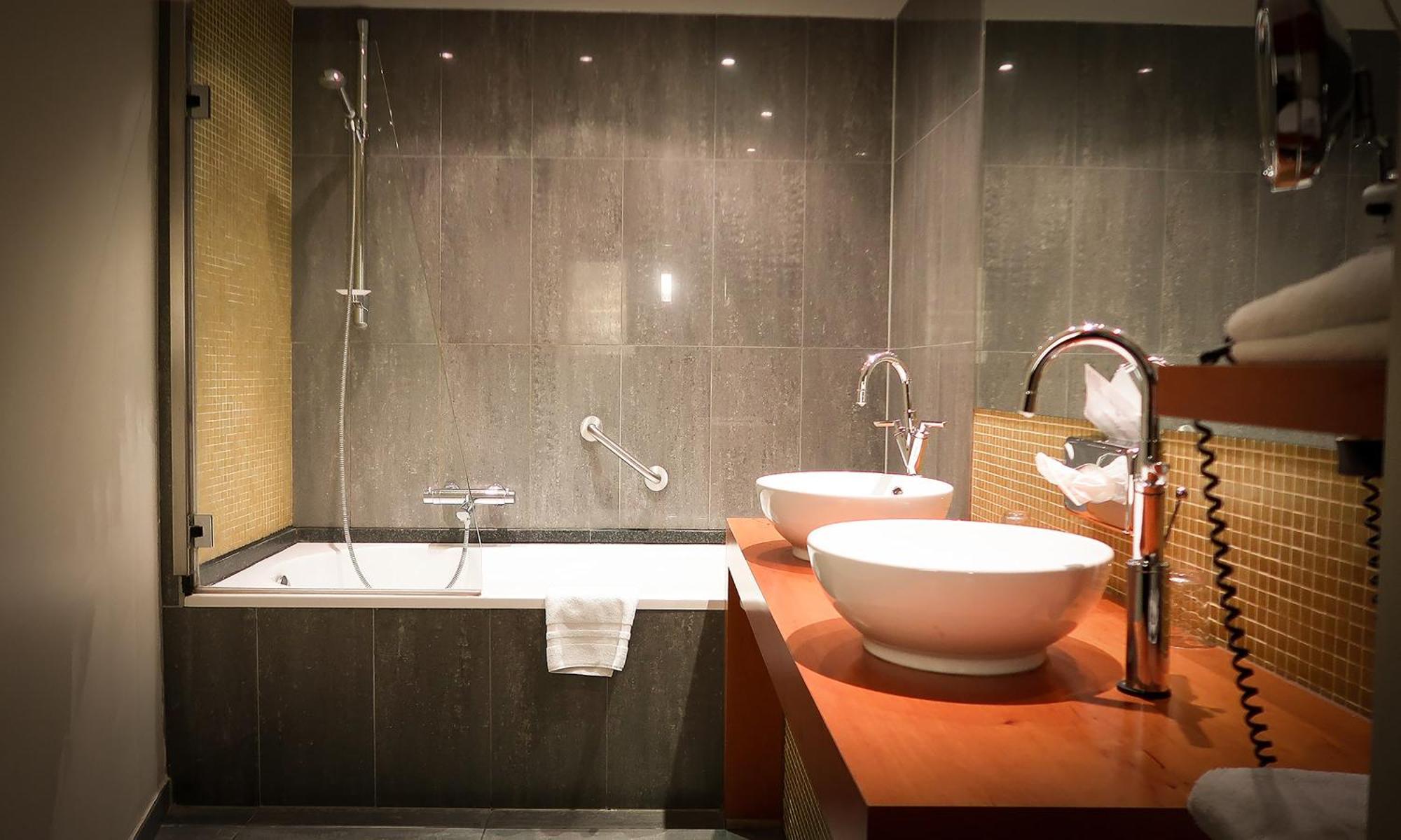 Hotel Van Eyck Maaseik Δωμάτιο φωτογραφία